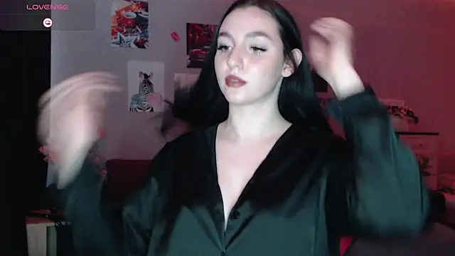 Fluffy Tiffy online show from 25, 2, 2025