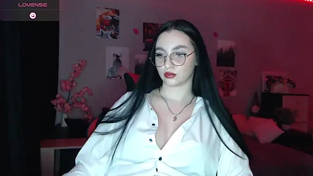 Fluffy Tiffy online show from 27, 2, 2025