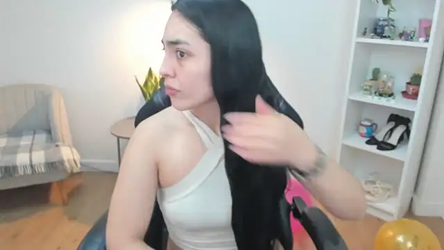  BellaEvans  online show from 13, 3, 2026