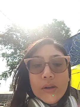 Mia Ruiz online show from 25, 1, 2025