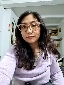 Mia Ruiz online show from 1, 3, 2025