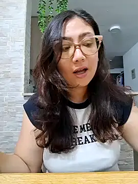 Mia Ruiz online show from 7, 3, 2025