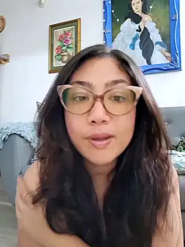 Mia Ruiz online show from 9, 3, 2025