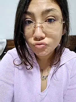 Mia Ruiz online show from 28, 11, 2025