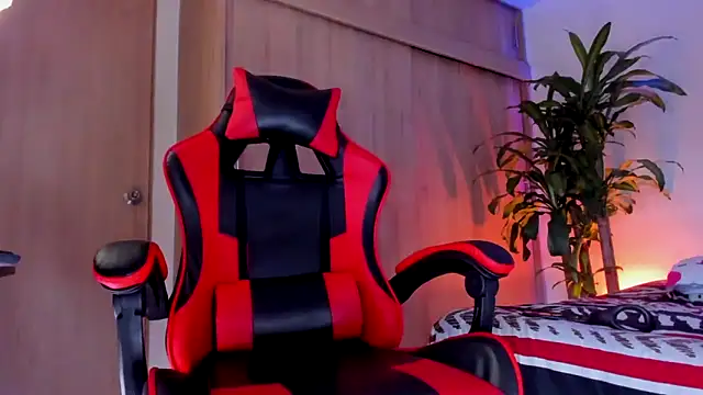 aldrinwhite online show from 21, 4, 2026