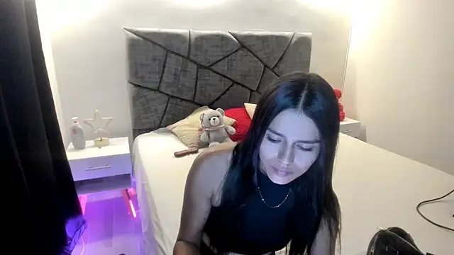 cloe fox online show from 4, 3, 2026