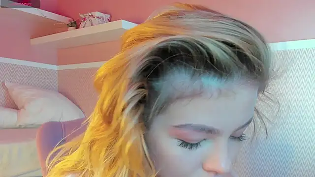 Snapshot of Anna_Robinson chatting on 13, 1, 2025 Anna Robinson online show from 13, 1, 2025