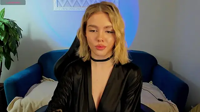 Snapshot of Anna_Robinson chatting on 16, 3, 2025 Anna Robinson online show from 16, 3, 2025