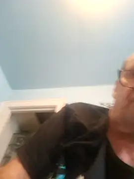 fastesttongue1680 online show from 24, 11, 2025