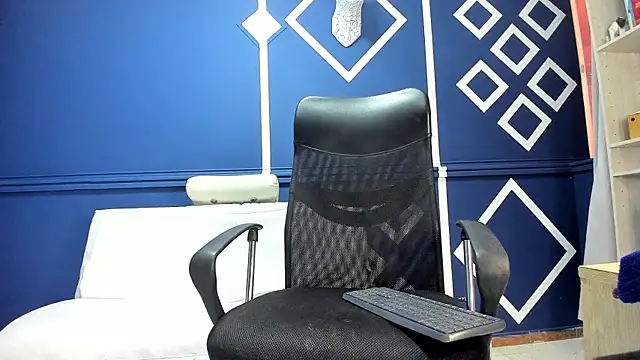 charolbruce 1 online show from 10, 2, 2025