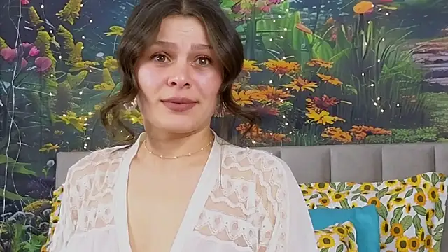 MadameDeFeu online show from 14, 2, 2025