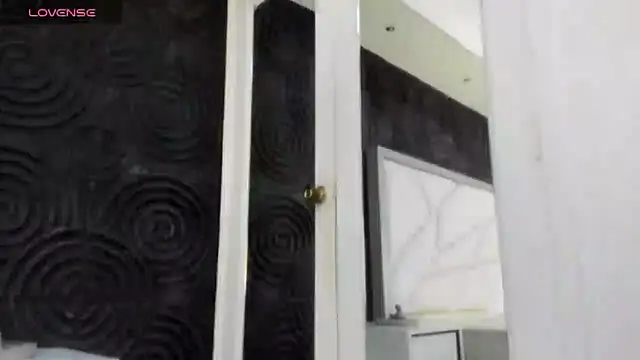 AbigailWilliams  online show from 11, 11, 2025