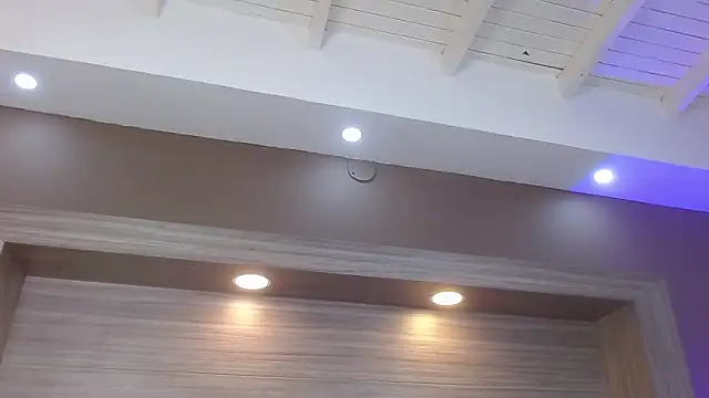 AbigailWilliams  online show from 20, 4, 2026