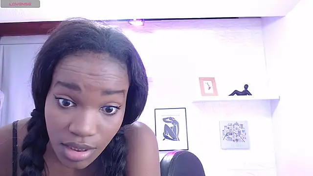 Snapshot of cattalheya chatting on 6, 11, 2025 cattalheya online show from 6, 11, 2025