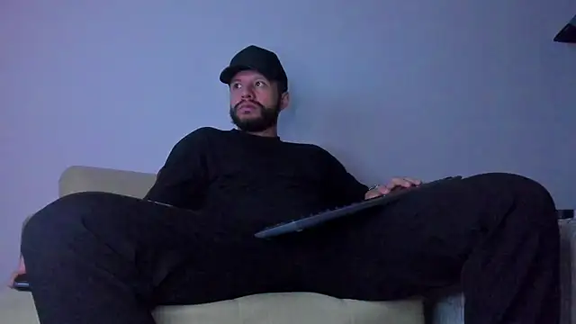 Snapshot of ToonyDee chatting on 20, 3, 2025 ToonyDee online show from 20, 3, 2025