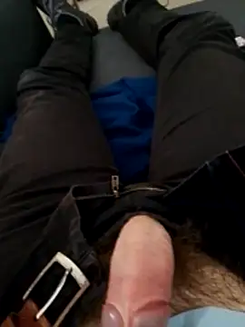 Snapshot of openlegsforyou chatting on 4, 11, 2025 openlegsforyou online show from 4, 11, 2025