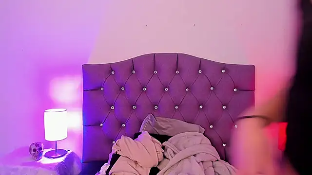 Nyx nayla online show from 5, 1, 2025