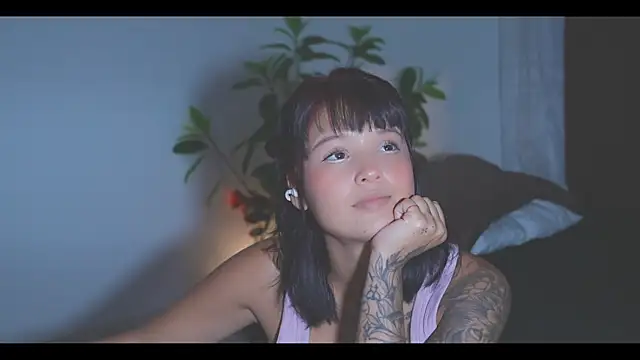 Snapshot of LorenRosse chatting on 14, 5, 2026 LorenRosse online show from 14, 5, 2026