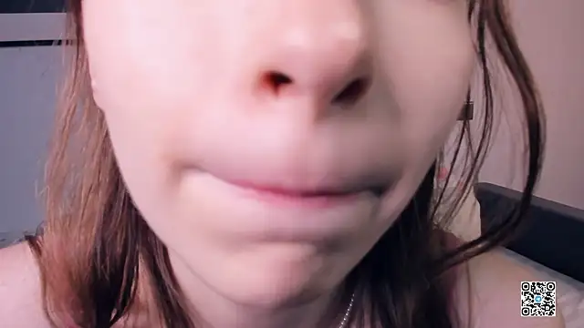 PollyBeev online show from 12, 9, 2025