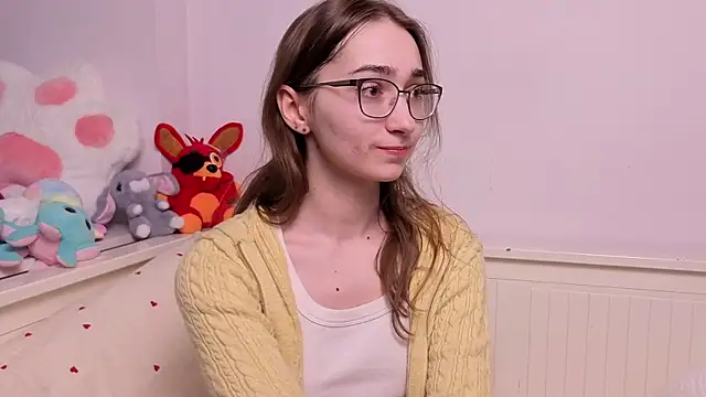 PollyBeev online show from 26, 7, 2026
