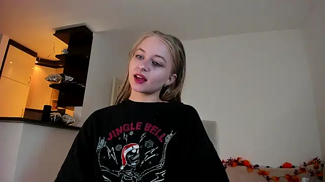 Snapshot of MiaMews chatting on 17, 9, 2025 MiaMews online show from 17, 9, 2025