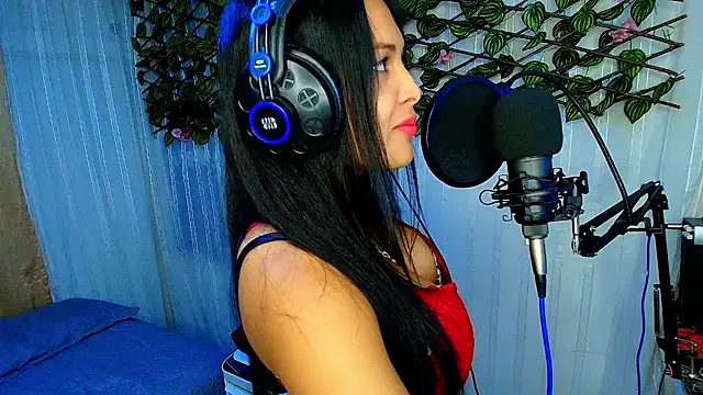 MOMMYJEVAA online show from 12, 3, 2025