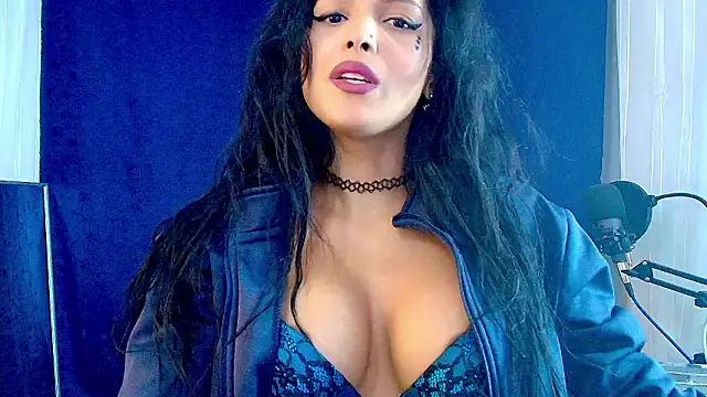 Snapshot of MOMMYJEVAA chatting on 8, 3, 2026 MOMMYJEVAA online show from 8, 3, 2026