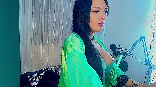 MOMMYJEVAA online show from 30, 4, 2026