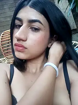 Julix A online show from 19, 1, 2025