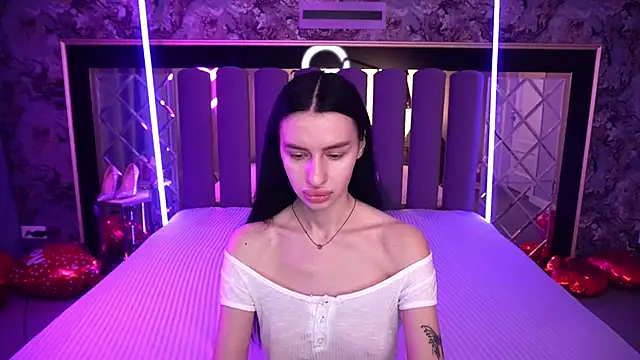 Snow WhiteeeX online show from 16, 2, 2026