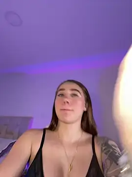 Lanataylor- online show from 13, 3, 2025