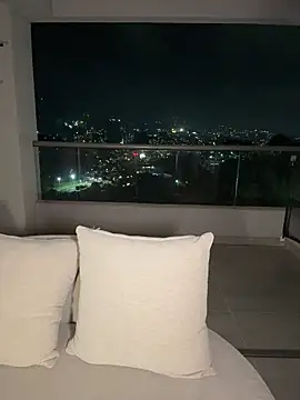 Lanataylor- online show from 28, 4, 2026