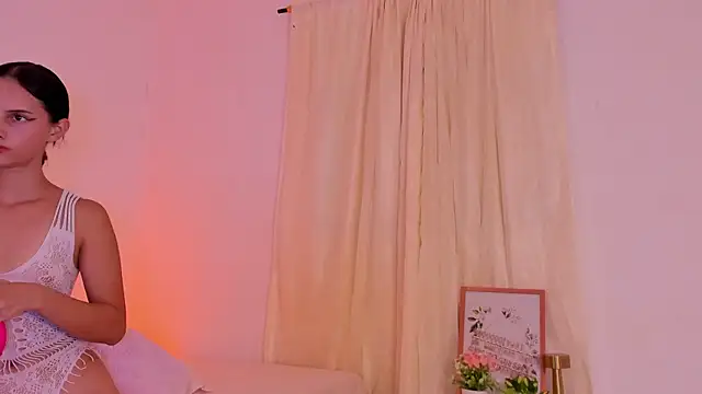 ninaht online show from 23, 4, 2026