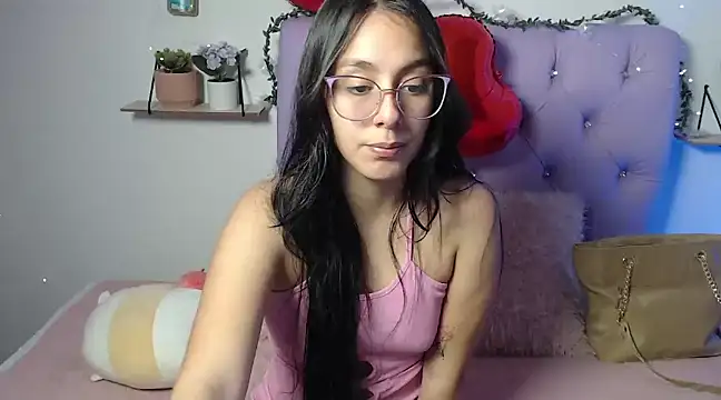 Freyja 01 online show from 7, 2, 2025