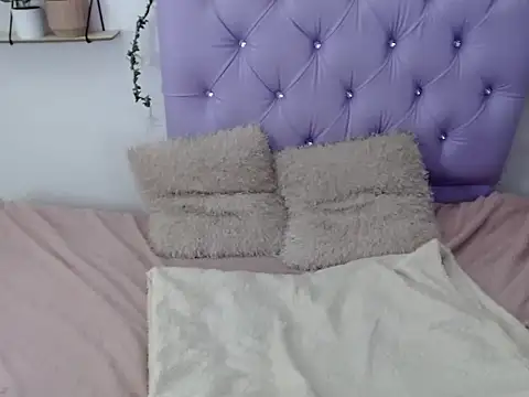 Freyja 01 online show from 7, 10, 2025