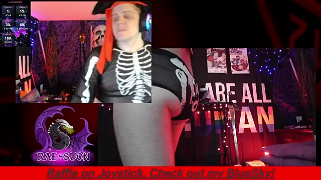 Snapshot of Rae-Suon chatting on 18, 10, 2025 Rae-Suon online show from 18, 10, 2025