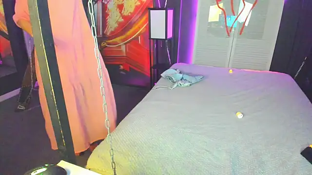 Snapshot of Elizabe_th chatting on 18, 2, 2025 Elizabe th online show from 18, 2, 2025