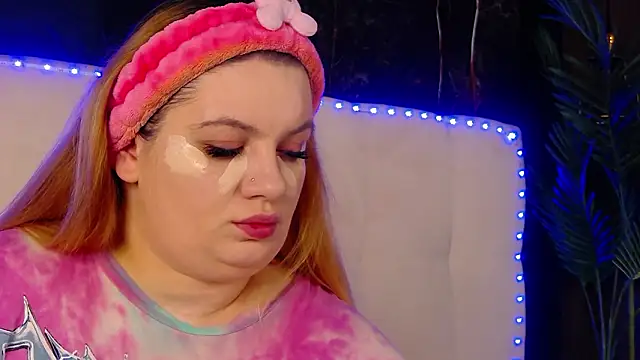 MelanieBrownn online show from 14, 3, 2026