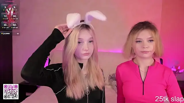 Snapshot of Naughty__Couplles chatting on 19, 3, 2025 Naughty Couplles online show from 19, 3, 2025