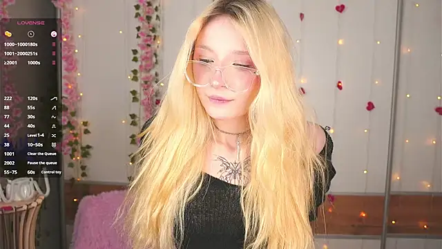 Naughty  Couplles online show from 25, 2, 2026