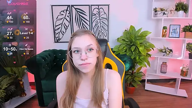 LayriantaVee online show from 23, 2, 2025