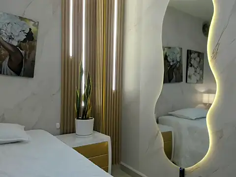 Sensual Sophie  online show from 26, 4, 2026