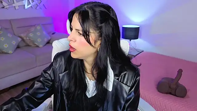 Snapshot of Eliie_Ruizz chatting on 9, 5, 2026 Eliie Ruizz online show from 9, 5, 2026