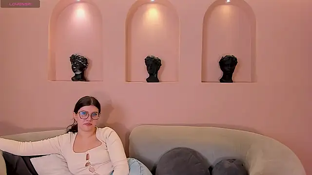 Snapshot of AmberFarrell chatting on 7, 6, 2026 AmberFarrell online show from 7, 6, 2026
