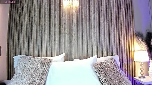 HannaPaola online show from 16, 12, 2025