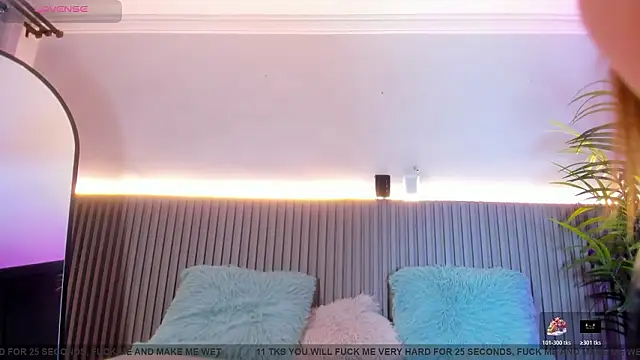 valentina lux online show from 3, 3, 2026