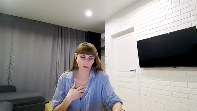 Snapshot of Daniella_Lorente chatting on 27, 10, 2025 Daniella Lorente online show from 27, 10, 2025