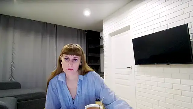 Snapshot of Daniella_Lorente chatting on 9, 11, 2025 Daniella Lorente online show from 9, 11, 2025