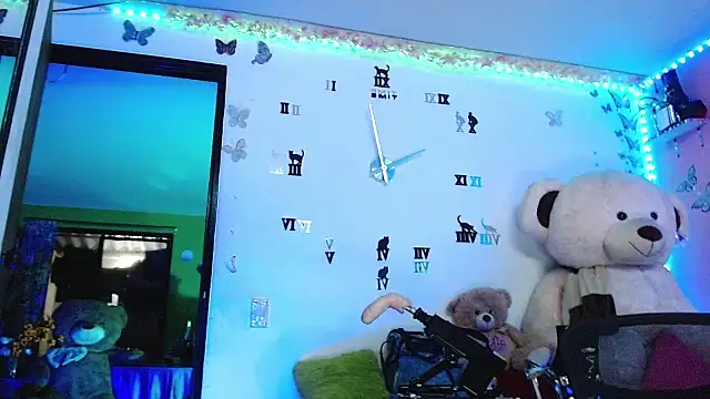 Snapshot of goddess_BigassCock chatting on 16, 11, 2025 goddess BigassCock online show from 16, 11, 2025