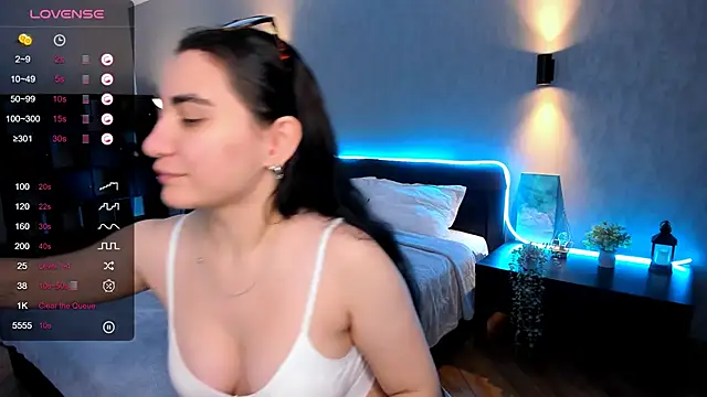 hannacheekss  online show from 17, 1, 2025